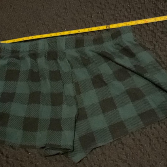 PJAMA SHORTS BY ‘PINK’  SIZE MEDIUM ‘ - Picture 3 of 4